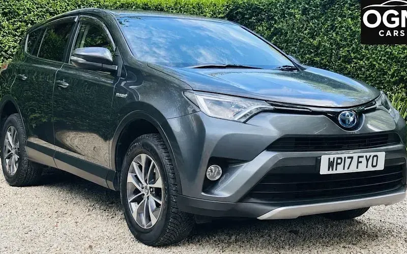 Begagnad Toyota RAV4 Business Edition 197 HK (144 kW) 2017 SUV