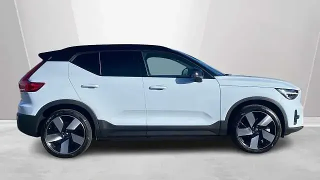 Used Volvo EX40 Ultra 295 kW (402 HP) 2025 SUV
