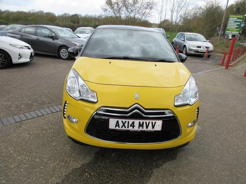 Used Citroën DS3 110 HP (80 kW) 2014 Yellow Hatchback