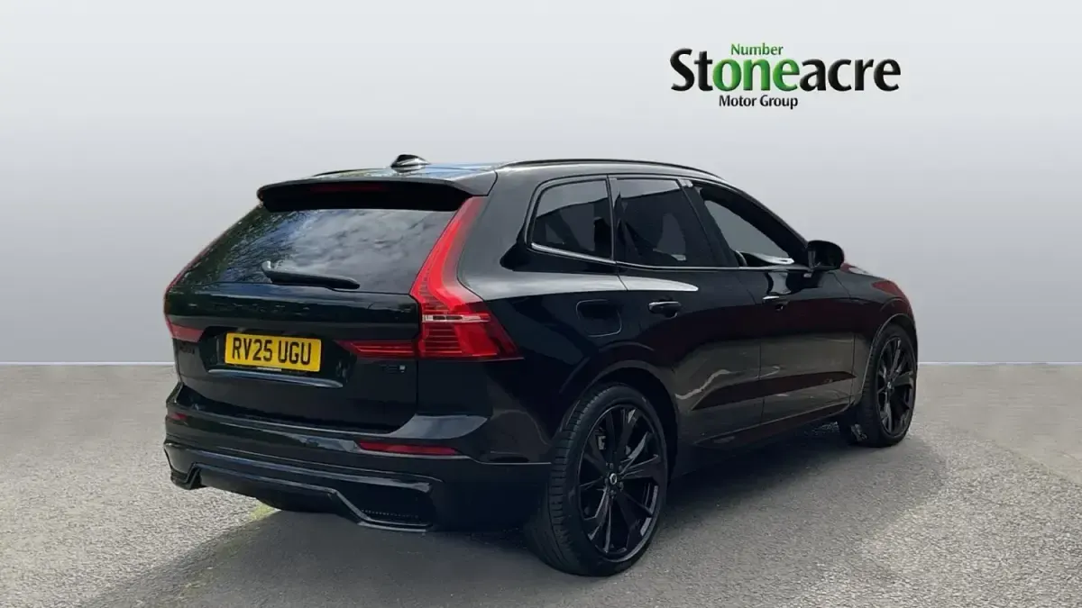 Begagnad Volvo XC60 Ultra 449 HK (330 kW) 2025 Svart SUV