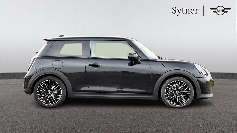Used Mini Cooper S Hatch 201 HP (147 kW) 2024 Black Hatchback