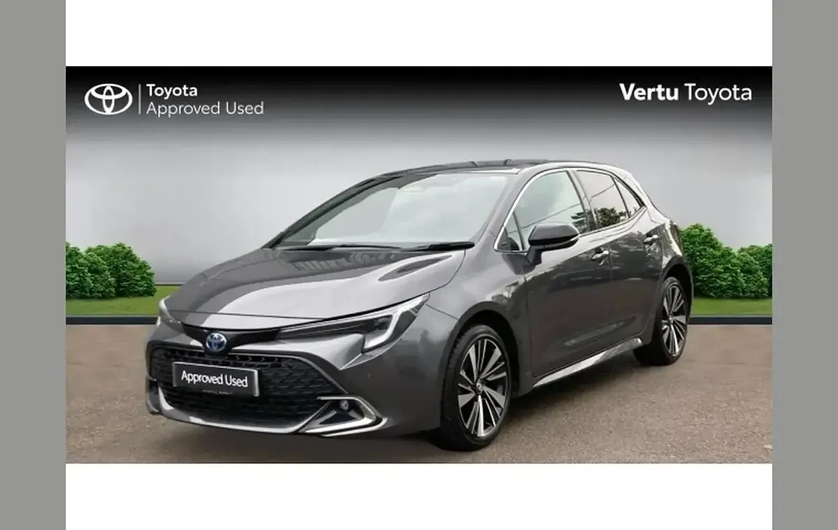 Used Toyota Corolla Design 140 HP (102 kW) 2025 Grey Hatchback