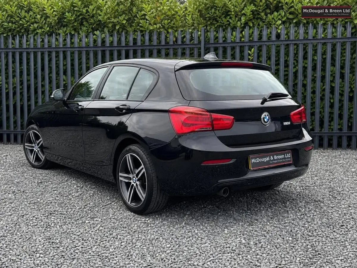 Used BMW 118 Sport Line 136 HP (100 kW) 2018 Black Hatchback