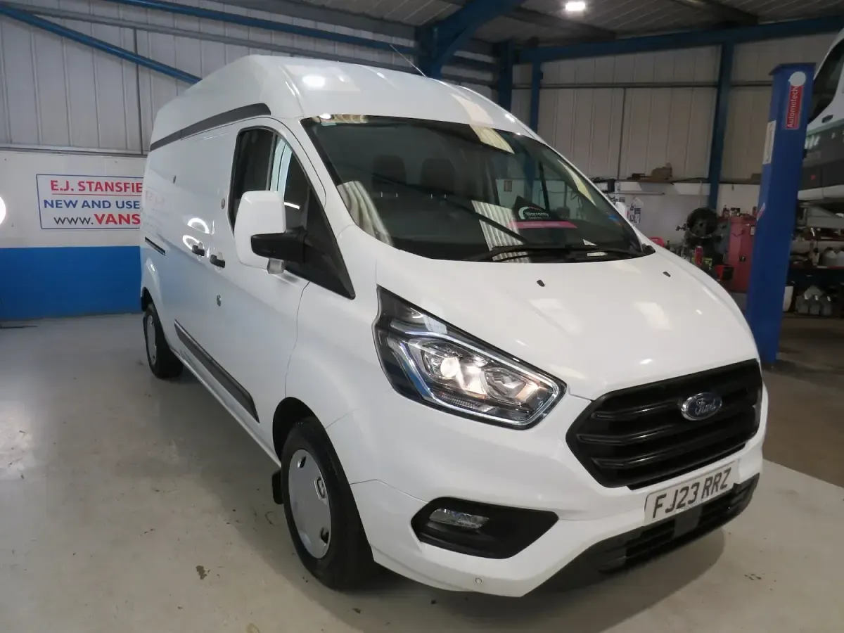 Used Ford Transit Custom Trend 130 HP (95 kW) 2023 White Van