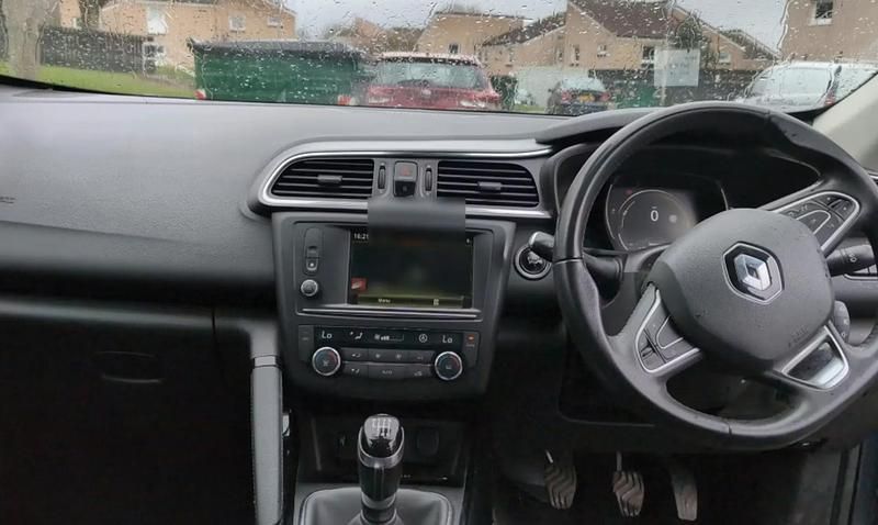Usado Renault Kadjar Dynamique 130 HP (95 kW) 2016 Cinzento SUV