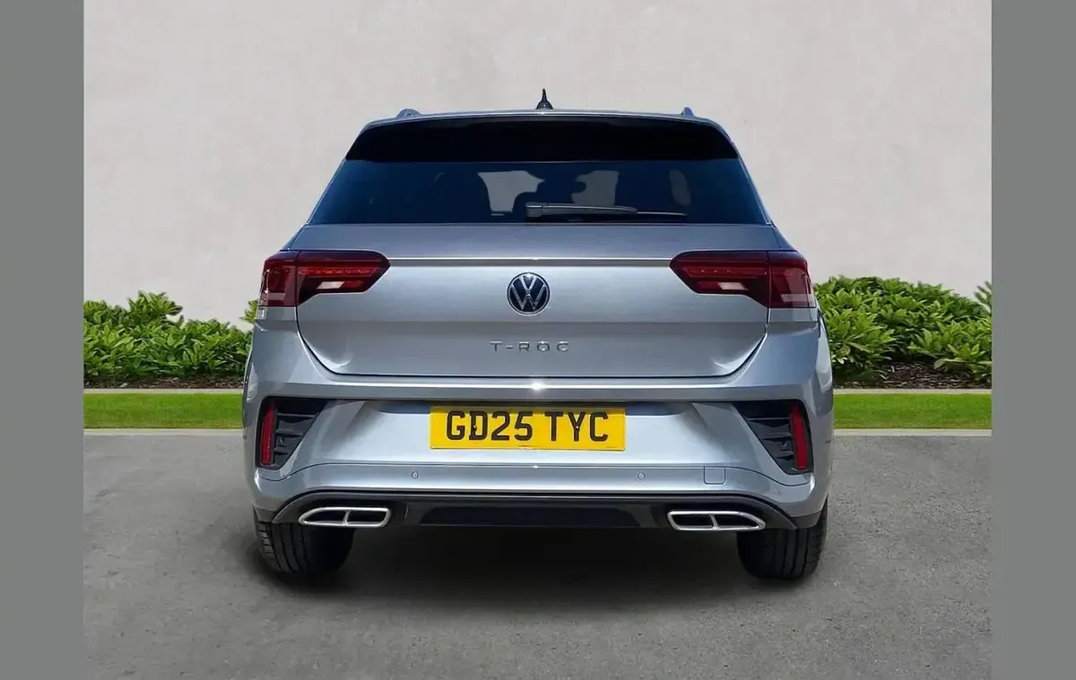 Usado VW T-Roc Cabriolet R-line 150 HP (110 kW) 2025 Prateado SUV