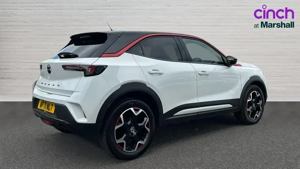 Used Vauxhall Mokka SRi 100 HP (73 kW) 2021 White SUV