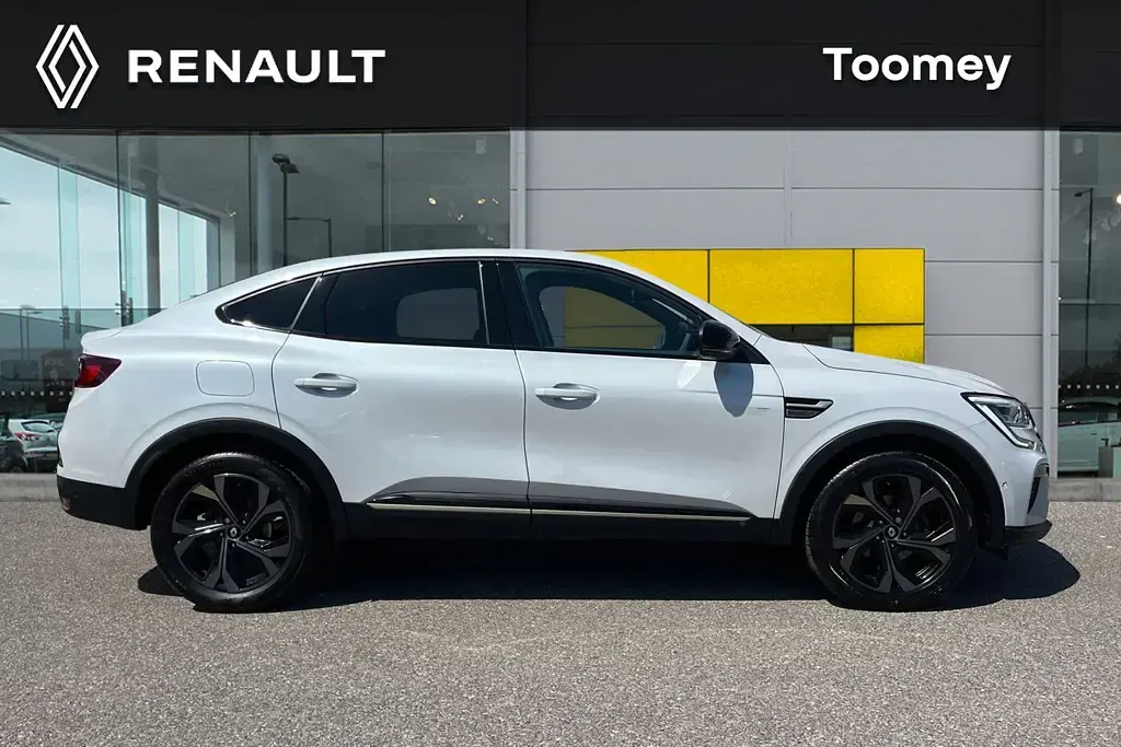 Used Renault Arkana Engineered 140 HP (102 kW) 2023 White SUV