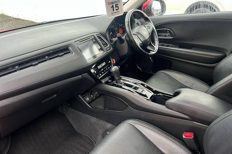 Used Honda HR-V EX 130 HP (95 kW) 2020 Red SUV