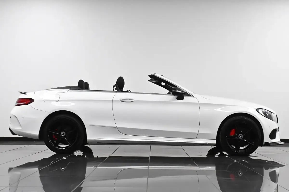 Used Mercedes C220 AMG line 2017 Pink Cabriolet