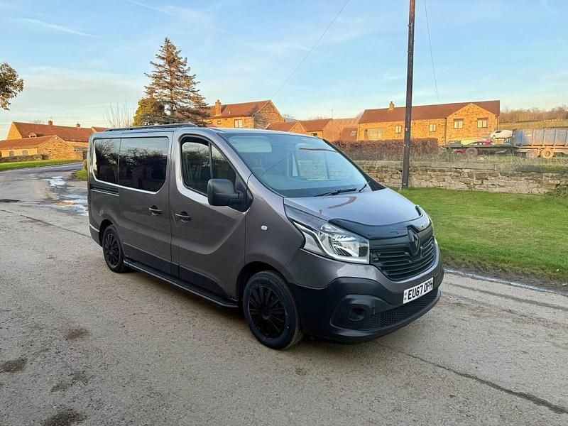 Used Renault Trafic Business 2017 Grey MPV