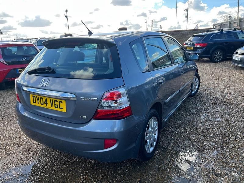 Used Honda Civic SE 108 HP (79 kW) 2004 Grey Hatchback