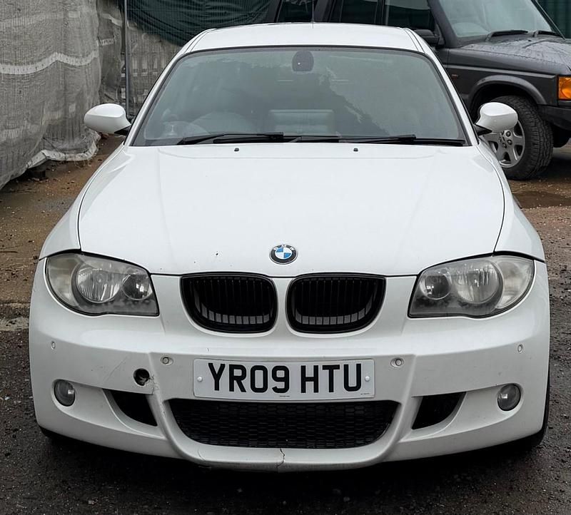 Used BMW 118 M Sport 143 HP (105 kW) 2009 White Hatchback