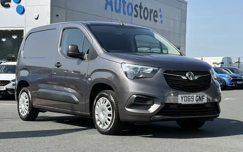 Used Vauxhall Combo Sportive 101 HP (74 kW) 2021 MPV