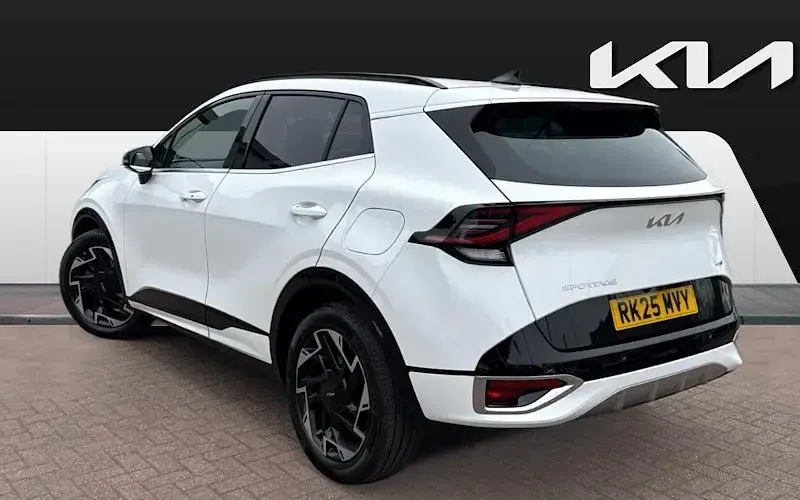 Used Kia Sportage GT-Line 159 HP (116 kW) 2024 White SUV