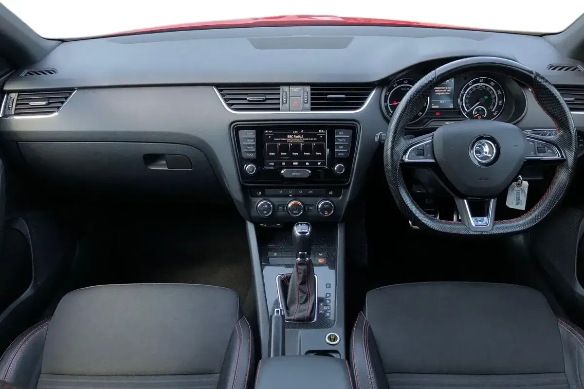 Used Skoda Octavia vRS 220 HP (161 kW) 2016 Red Hatchback