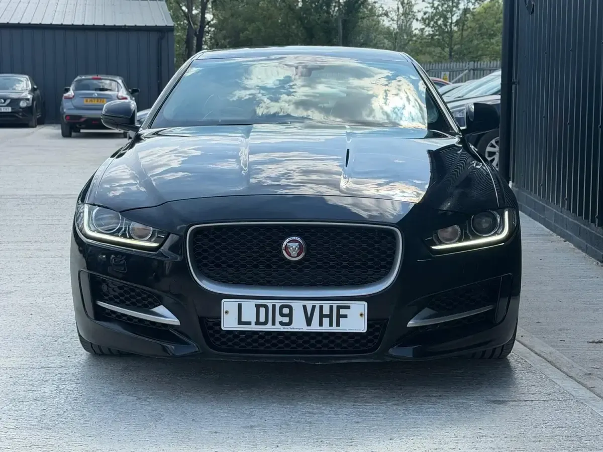Used Jaguar XE R-Sport 180 HP (132 kW) 2019 Black Sedan