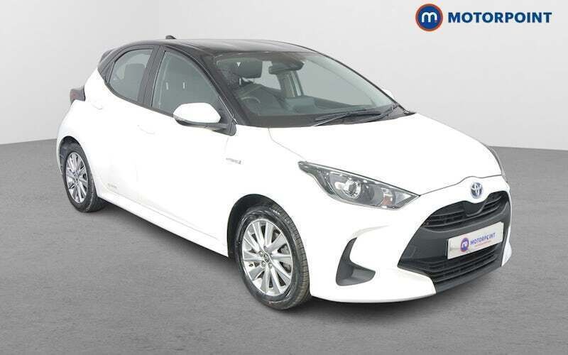Used 2025 Toyota Yaris Hybrid Hatchback | £13,999 (Super price) - Image 1/4