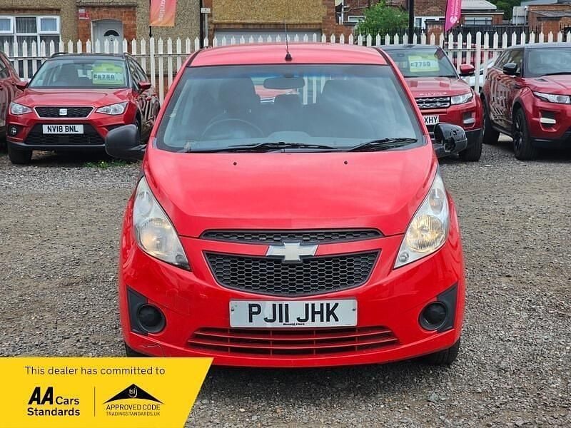 Used Chevrolet Spark 68 HP (50 kW) 2011 Red Hatchback