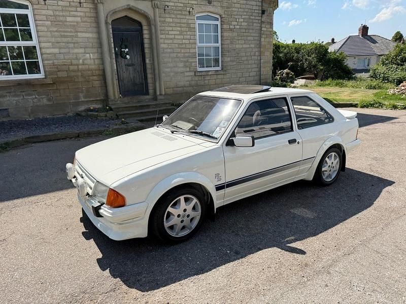 White Used 1986 Ford Escort RS Hatchback | £37,000 - Image 1/4