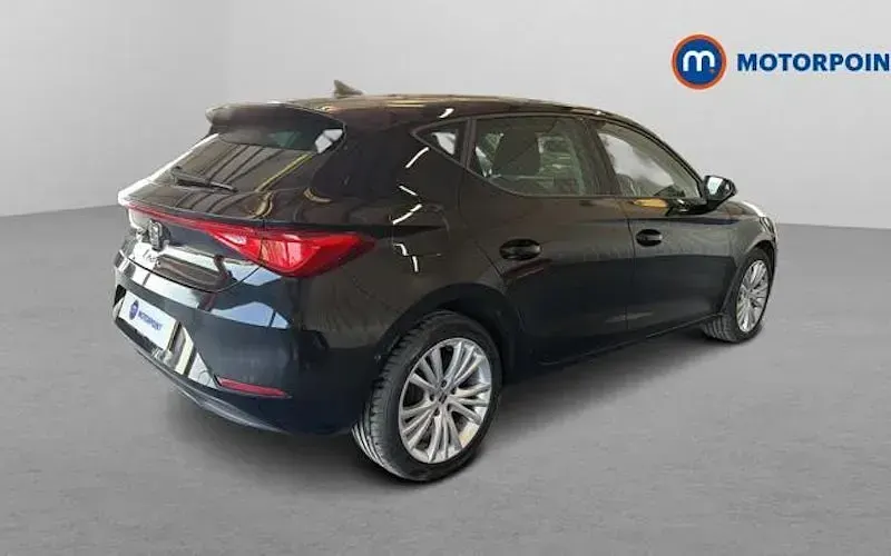 Used Seat Leon SE Dynamic 110 HP (80 kW) 2023 Hatchback