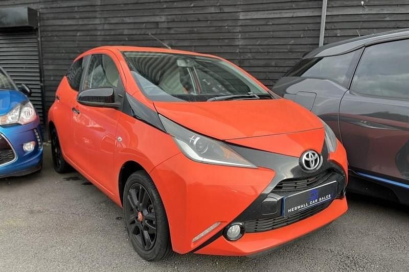 Used Toyota Aygo X-cite 2014 Orange Hatchback