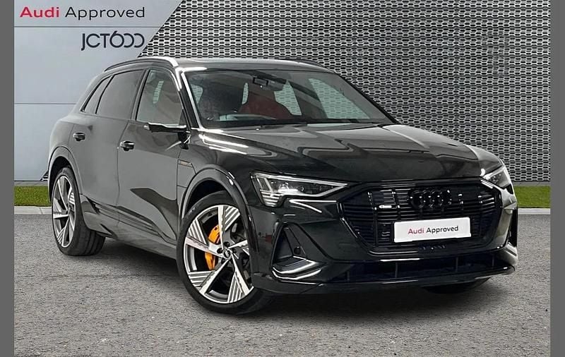 Black Used 2022 Audi e-tron Advanced SUV | £37,151 - Image 1/4