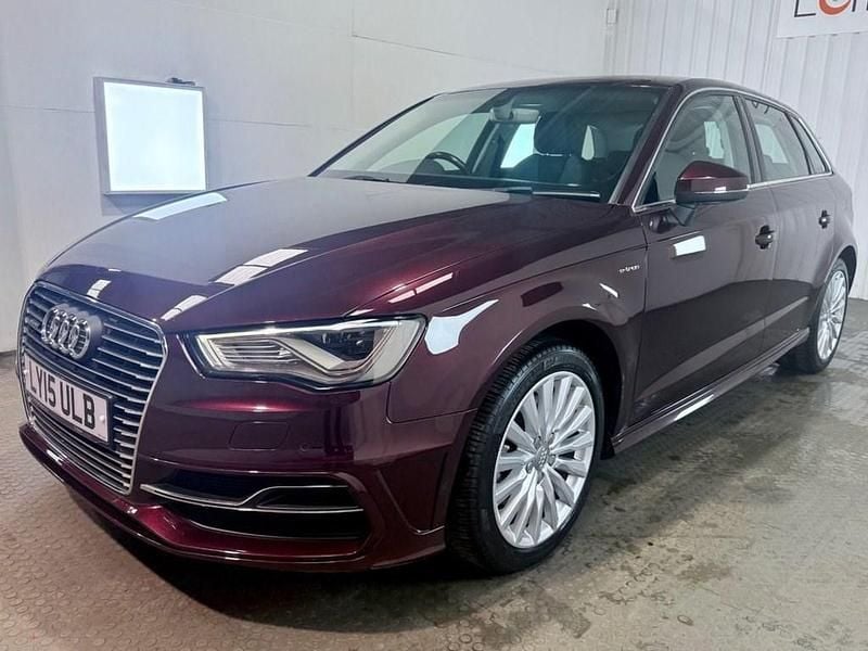 Used Audi A3 Sportback e-tron Advanced 2015 Red Hatchback