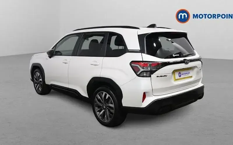 Usado Subaru Forester 136 HP (100 kW) 2025 Branco SUV