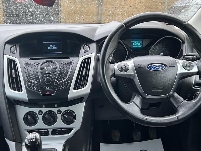 Used Ford Focus Zetec 2013 Silver Hatchback