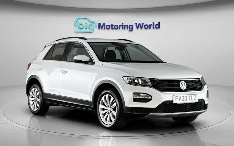 Used VW T-Roc SE 116 HP (85 kW) 2020 White SUV