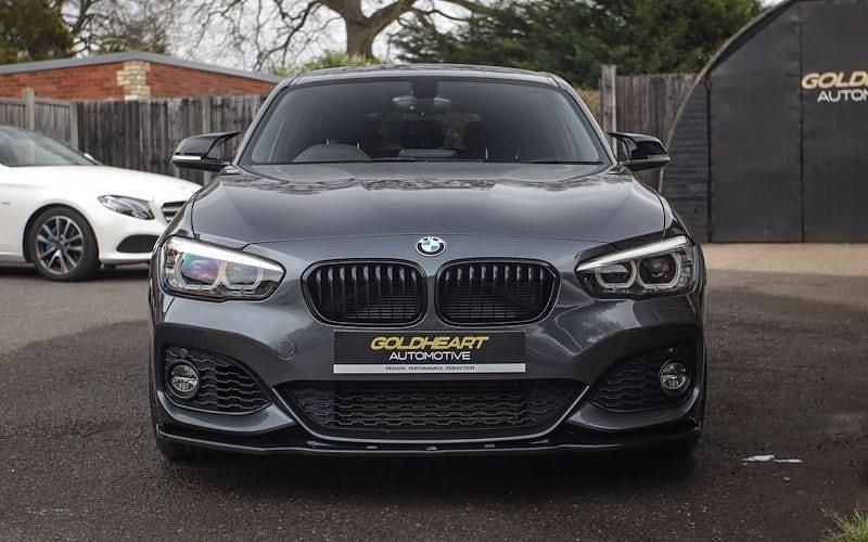 Used BMW 118 Efficient Dynamics 136 HP (100 kW) 2019 Grey Hatchback