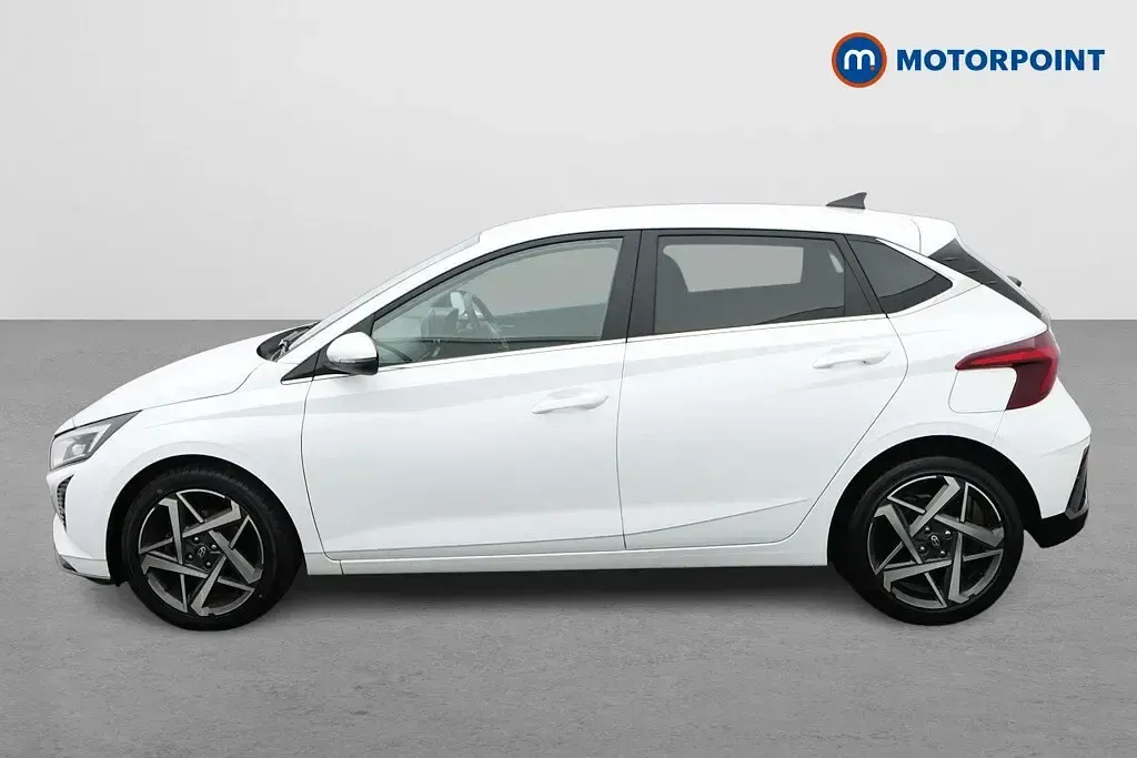 Used Hyundai i20 Premium 2024 White Hatchback
