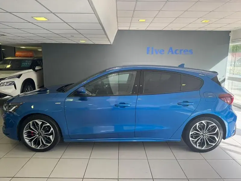 Used Ford Focus ST-Line X 125 HP (91 kW) 2023 Blue Hatchback
