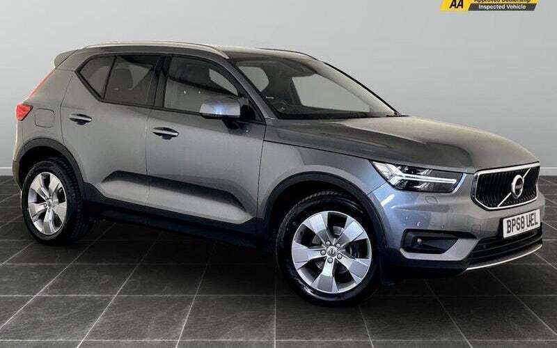 Grey Used 2019 Volvo XC40 Momentum SUV | £13,395 - Image 1/2