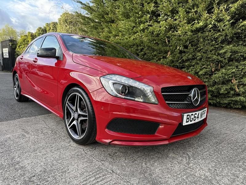 Used Mercedes A180 AMG 108 HP (79 kW) 2014 Red Hatchback