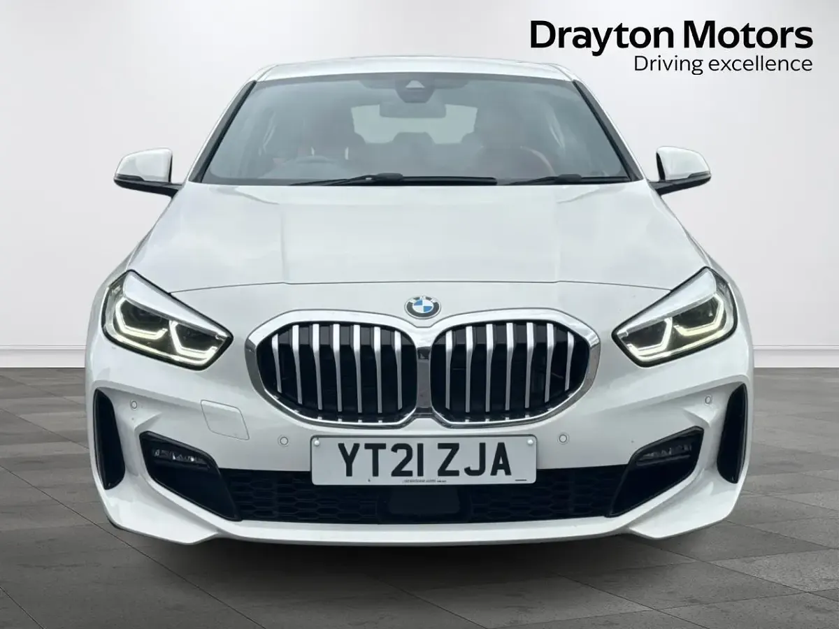 Used BMW 118 M Sport 136 HP (100 kW) 2021 White Hatchback