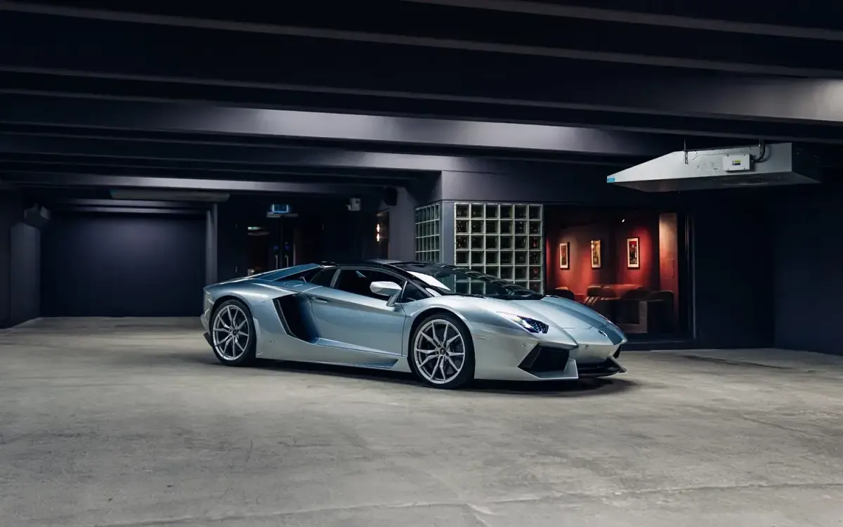 Used Lamborghini Aventador 700 HP (514 kW) 2014 Blue Coupe