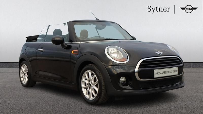 Black Used 2017 Mini Cooper Hatchback | £11,500 (Fair price) - Image 1/4