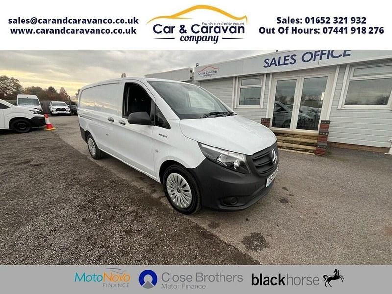 Used Mercedes e-Vito Progressive 85 kW (116 HP) 2022 White MPV