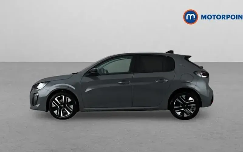 Usado Peugeot 208 Allure 101 CV (74 kW) 2025 Gris Utilitario