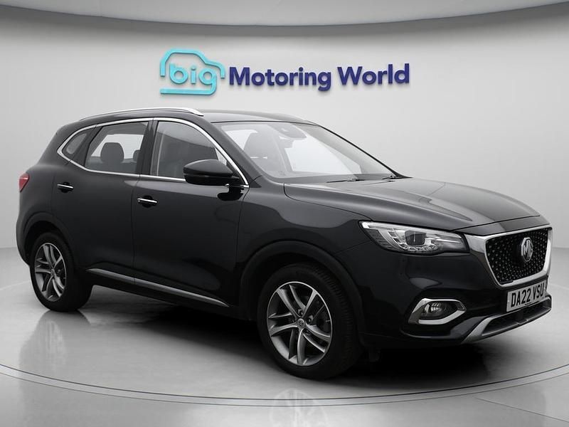 Black Used 2022 MG HS Excite SUV | £15,275 (Fair price) - Image 1/4
