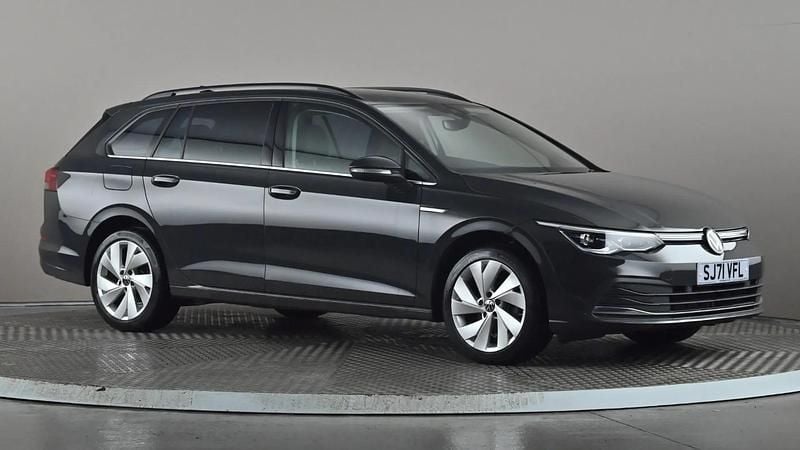 Used VW Golf VIII Style 130 HP (95 kW) 2021 Grey Estate