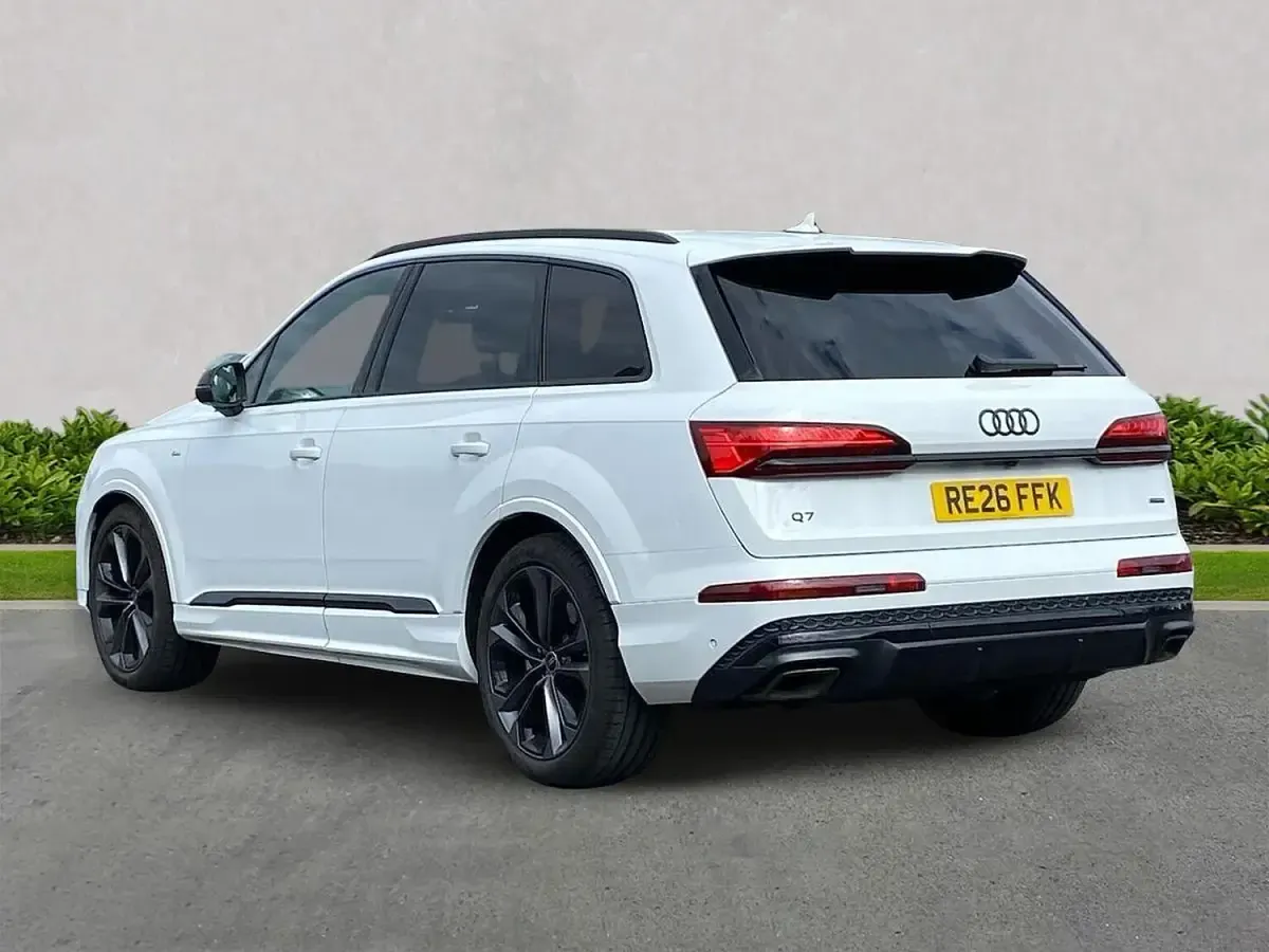 Used Audi Q7 Black Edition 286 HP (210 kW) 2026 White SUV