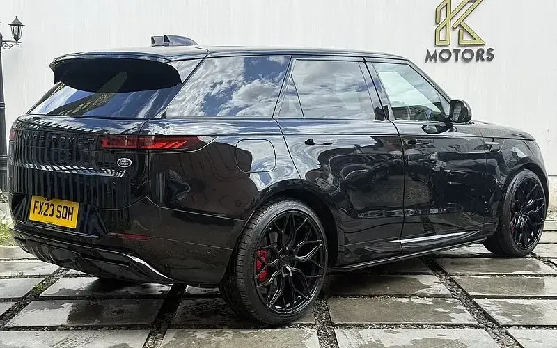 Used Land Rover Range Rover Sport SE Dynamic 300 HP (220 kW) 2023 Black SUV