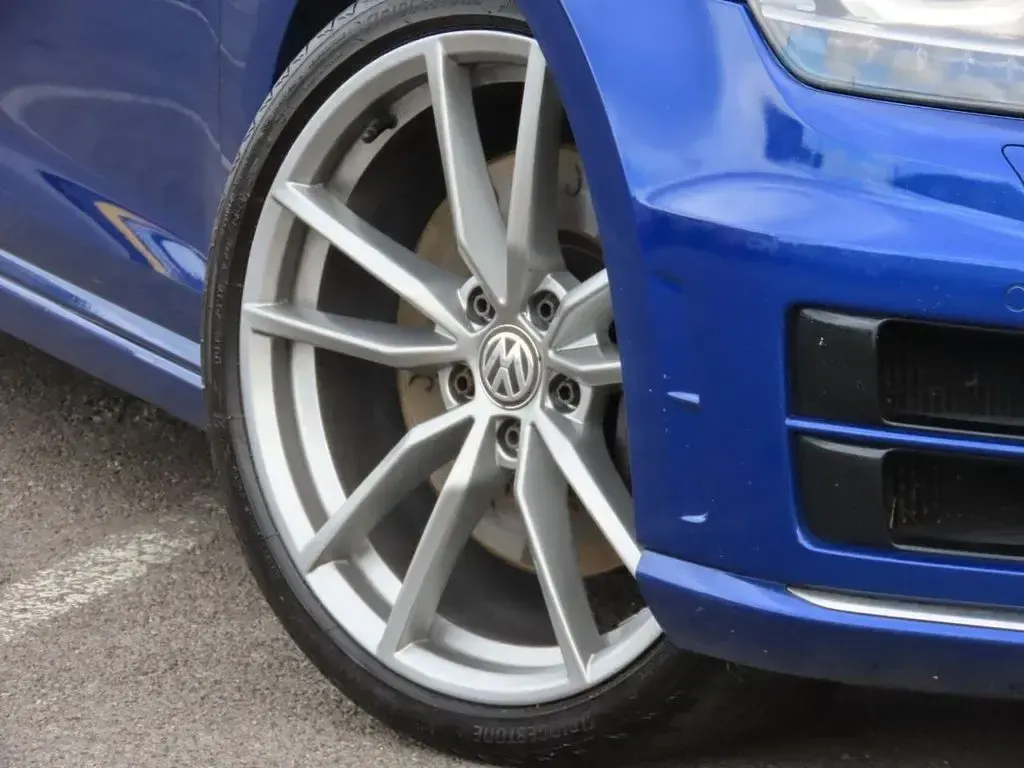 Used VW Golf VII R 2015 Blue Hatchback