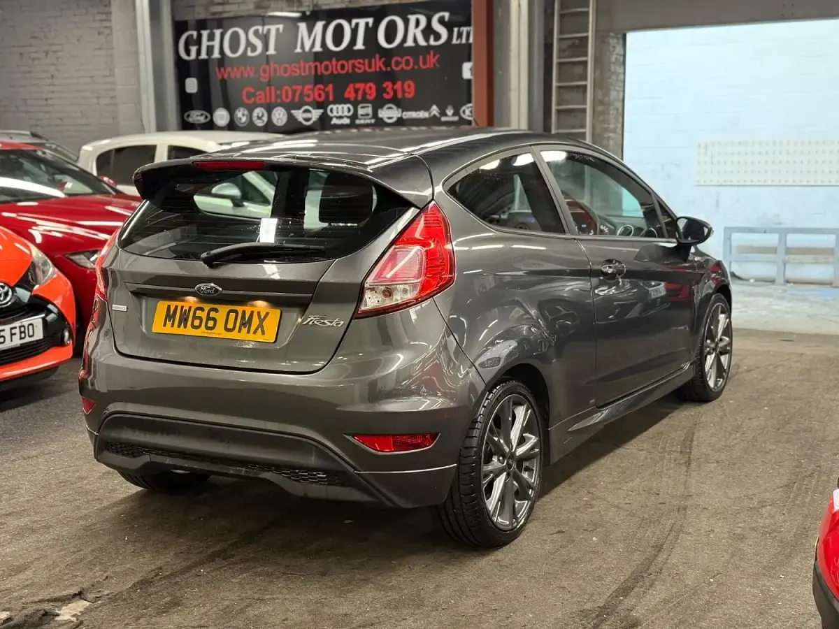 Used Ford Fiesta Zetec 2016 Grey Hatchback