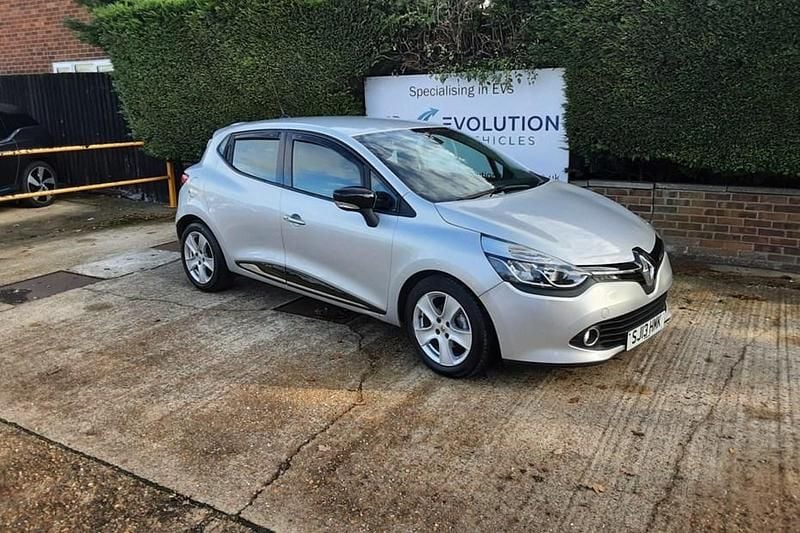 Silver Used 2013 Renault Clio IV Dynamique Hatchback | £4,495 (Fair price) - Image 1/1