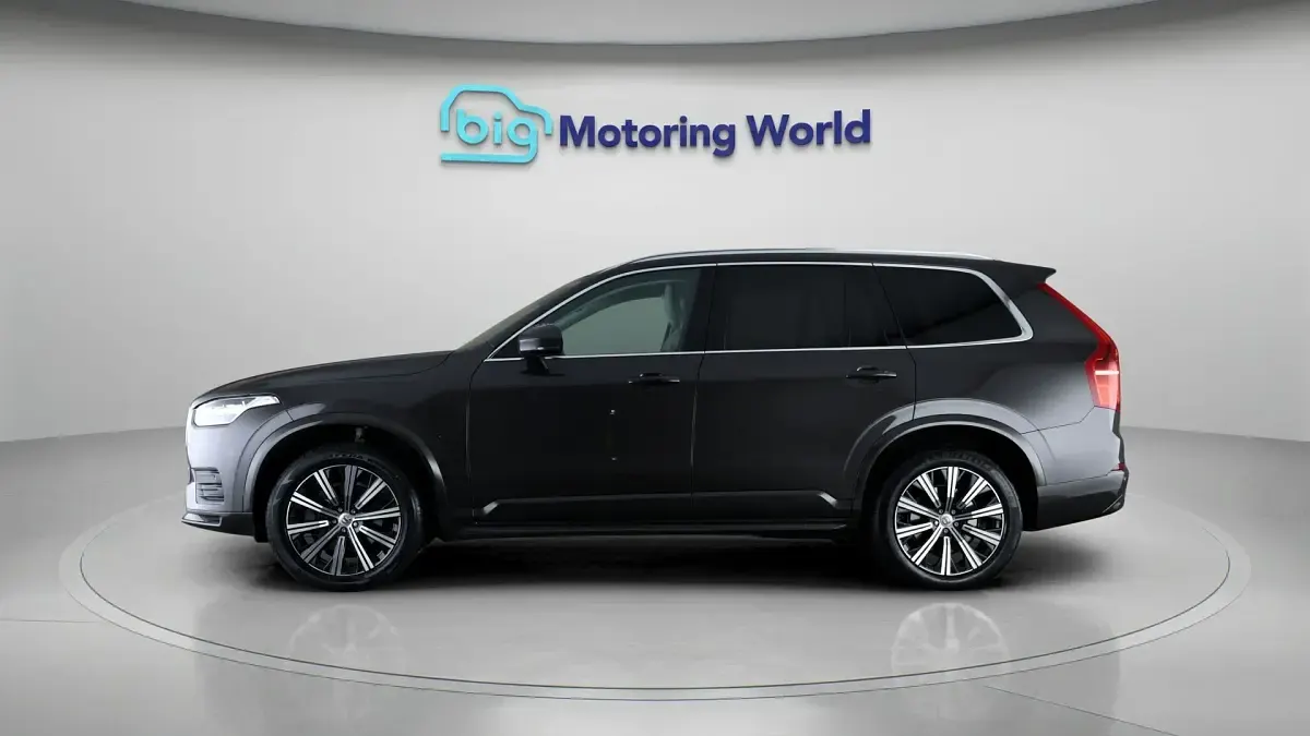 Used Volvo XC90 Core 250 HP (183 kW) 2022 Grey SUV