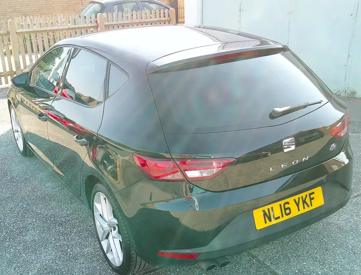 Used Seat Leon FR 150 HP (110 kW) 2016 Black Hatchback